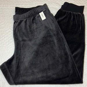 New GAP Velour Jogger Pants, Black, Size X-Large